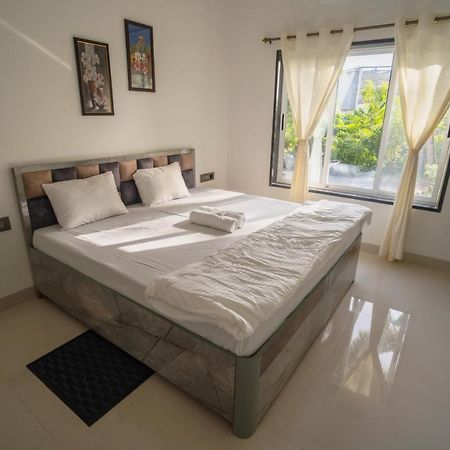 Almond Villa Алибаг Екстериор снимка