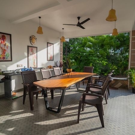Almond Villa Алибаг Екстериор снимка