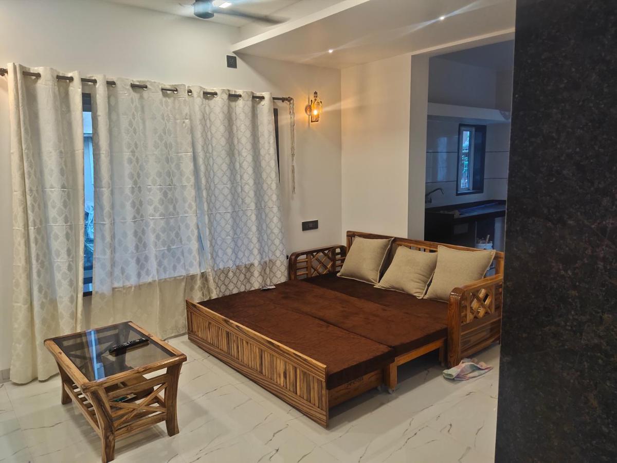 Almond Villa Алибаг Екстериор снимка