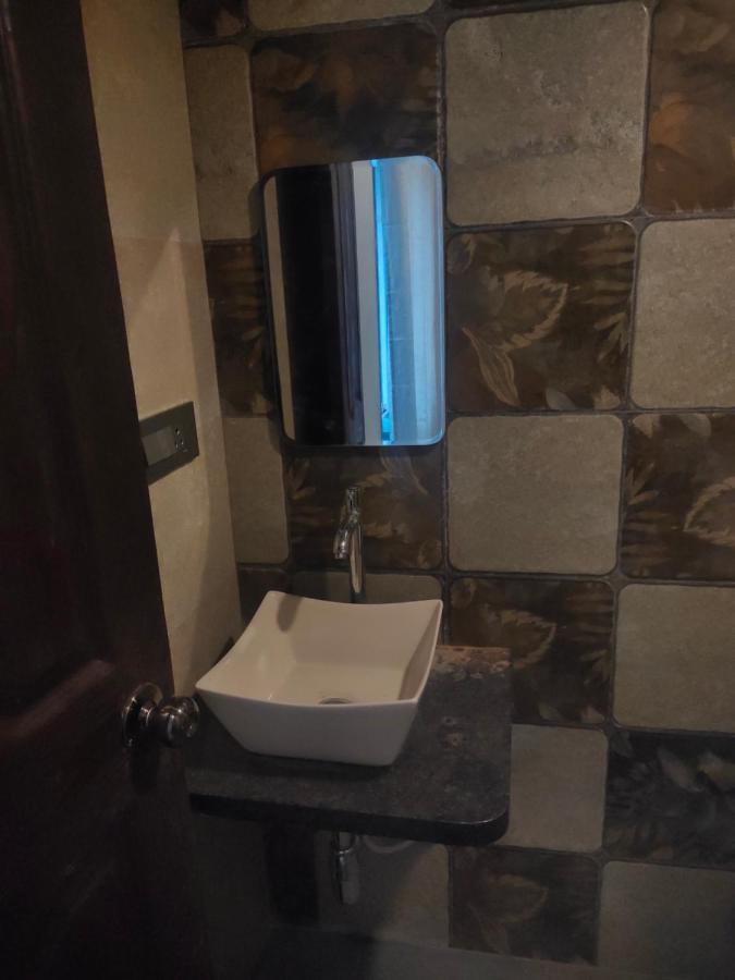 Almond Villa Алибаг Екстериор снимка